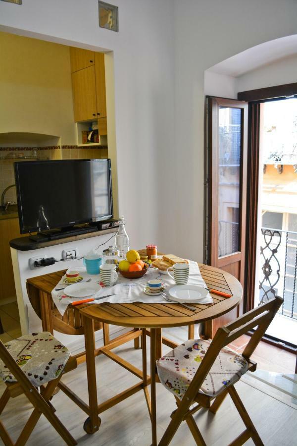 Abbardente Appartamento In Centro Cagliari Kültér fotó